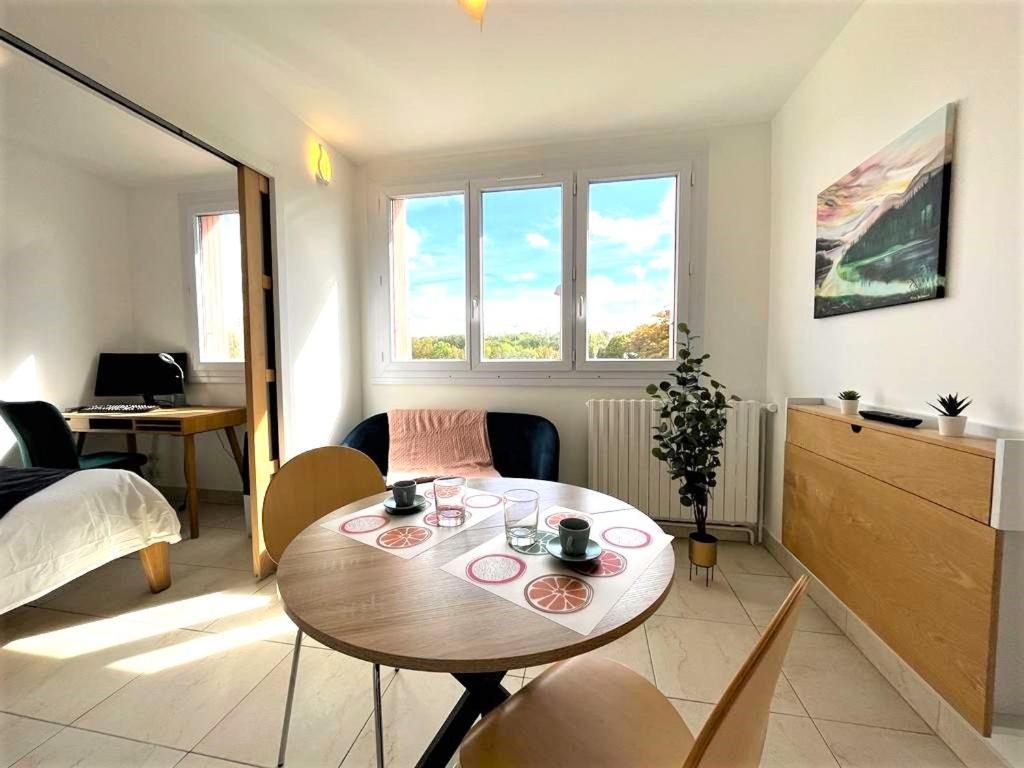 Le Prasino - Paisible Appartement Proche Rer - Bail Mobilite Massy  Eksteriør billede